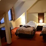 Hotel Agat 2*