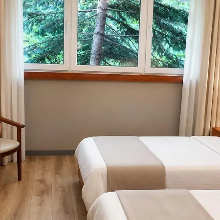 Agat Hotel 2*