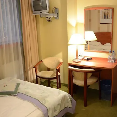 Hotel Agat 2*
